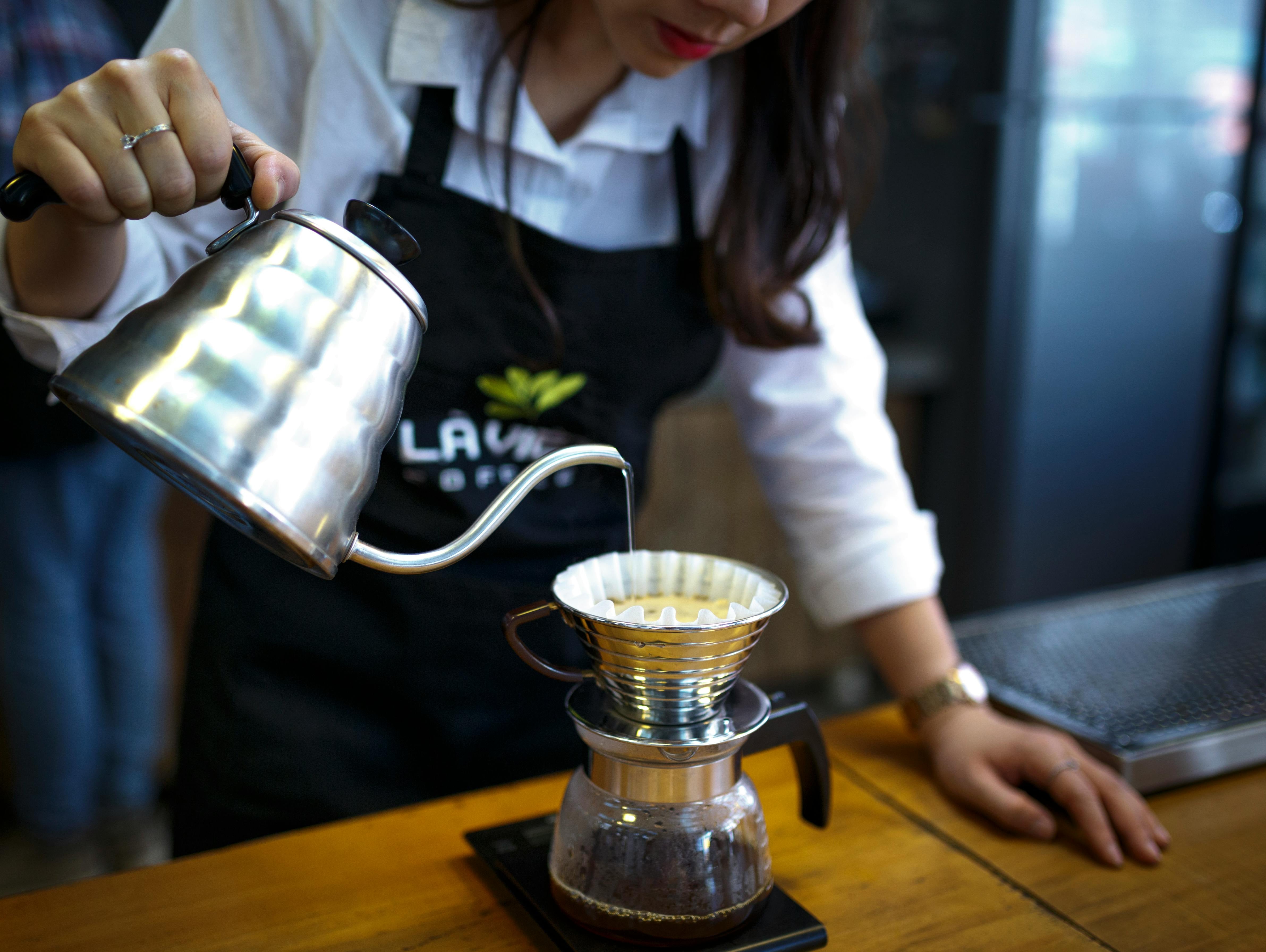 Bir Kettle, Bin Reçete: Ekipmana Göre Değişen Su Döküş Sırları
