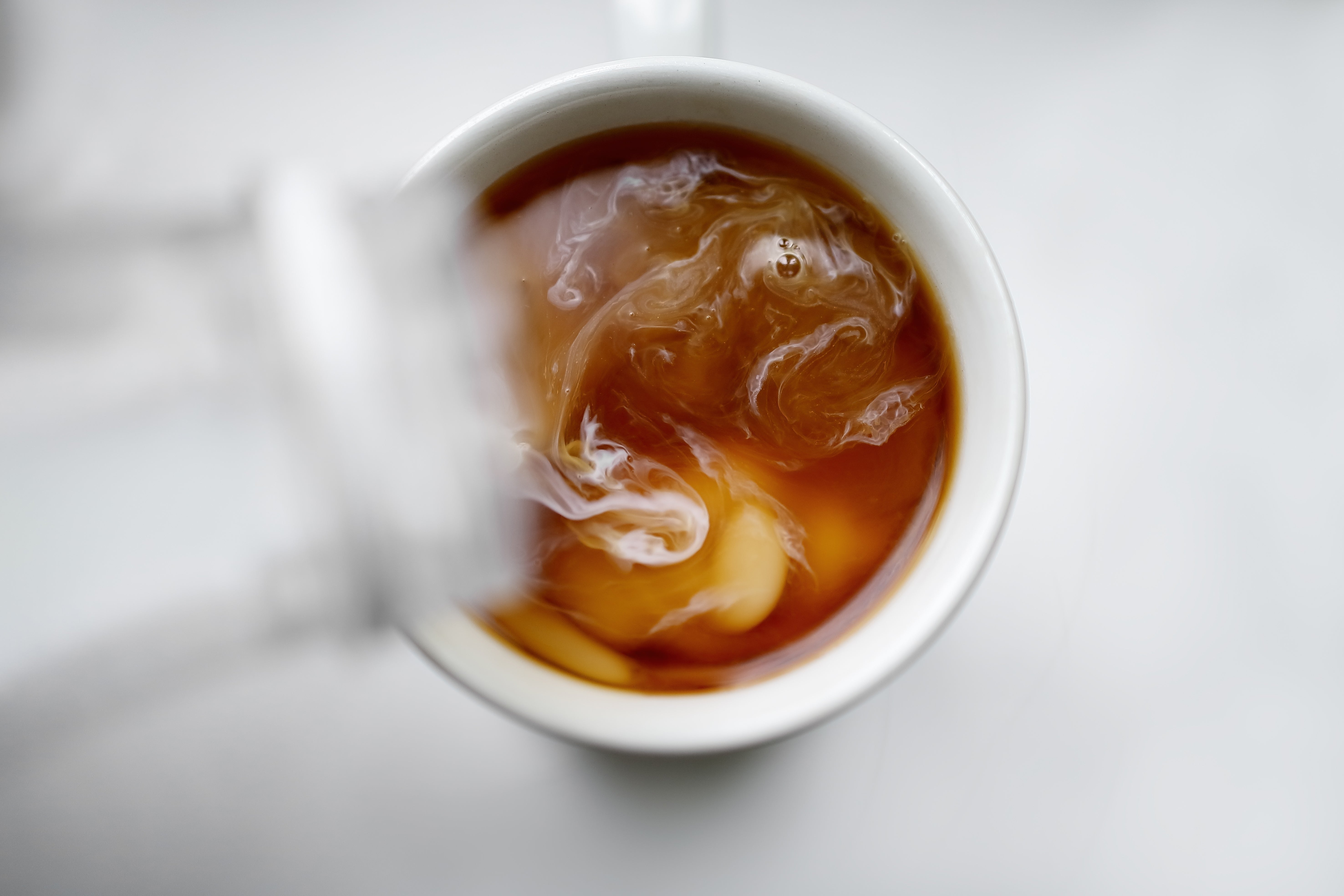 Hangi Bitkisel Süt Hangi Kahveyle Uyumlu? Kavurma Profillerine Göre Seçim Rehberi